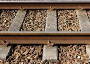 रेल्वे रुळांवर आढळला अनोळखी व्यक्तीचा मृतदेह
