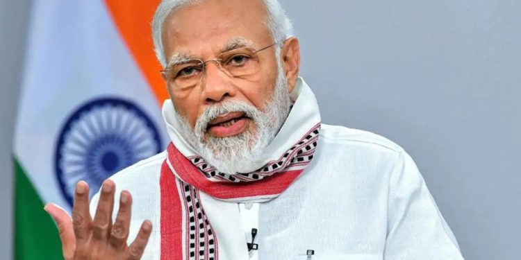 कोरोना लसीकरणाबद्दल मोदी सरकार महत्त्वाचा निर्णय घेण्याच्या तयारीत