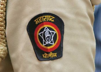 आकाशवाणी चौकातील खड्डा न दिसल्याने दुचाकीस्वाराचा अपघात वाचा सविस्तर ???? https://divyajalgaon.com/?p=4049