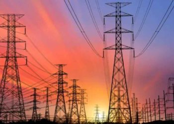 मुंबईत एकाच वेळी अनेक ठिकाणी वीजपुरवठा खंडित