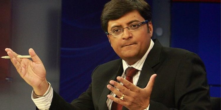 अर्णब गोस्वामी यांचे हातवारे पाहून न्यायाधीश भडकले