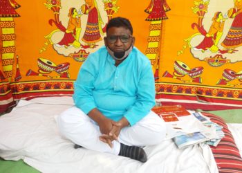 उपप्रादेशिक परिवहन कार्यालयातील अधिकार्‍यावर कारवाईसाठी उपोषण