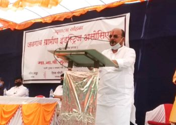 ग्रामीण उद्योग वाढविण्यासाठी सर्वतोपरी सहकार्य - पालकमंत्री पाटील