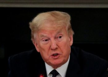 अमेरिका राष्ट्राध्यक्ष डोनाल्ड ट्रम्प यांना ट्विटरकडून धक्का