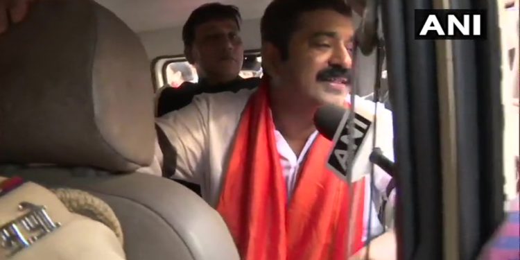 भाजपा नेते राम कदम यांना मुंबई पोलिसांनी घेतले ताब्यात