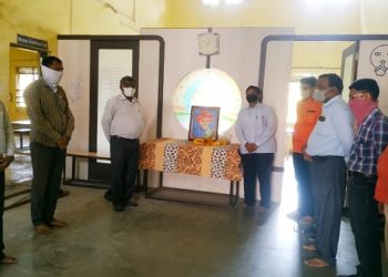 चोपड्यात महात्मा फुले पुण्यतिथी निमित्त अभिवादन