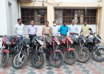 दुचाकींची विल्हेवाट लावणाऱ्या स्थागुशेने केली अटक