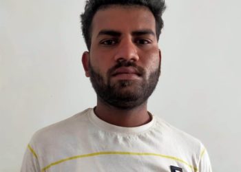 शतपावली करणाऱ्या पोलिसासह तरुणाचा मोबाईल चोरणाऱ्यास अटक