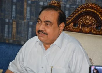 भोसरी भूखंड प्रकरणी खडसेंना दिलासा, सोमवारपर्यंत अटकेची कोणतीही कारवाई करणार नाही