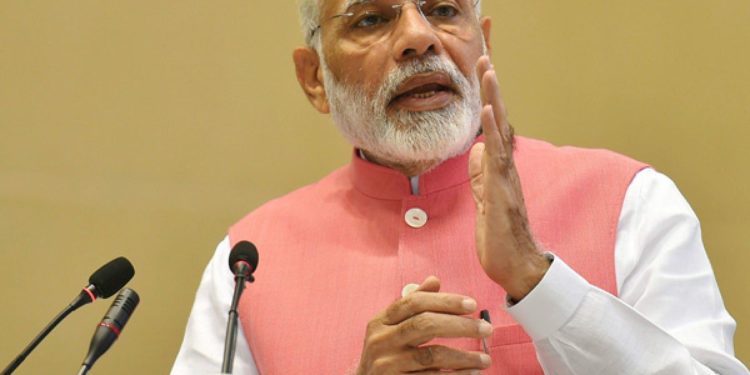 मोदी सरकारचा मोठा निर्णय; १ जानेवारीपासून सर्व चारचाकींना ‘फास्ट टॅग’ बंधनकारक