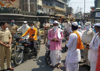 वयोवृद्ध नागरिक, लहान मुले, गर्भवतींना प्रार्थनास्थळी प्रवेशबंदी