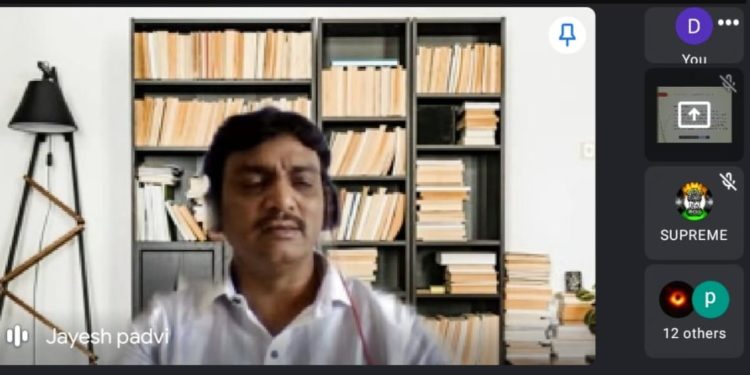 मूजेत संविधान दिनानिमित्त अभिवादन, व्याख्यानाचे आयोजन