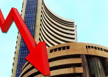 सेन्सेक्स घसरला, 1057 गुणांची नोंद झाली