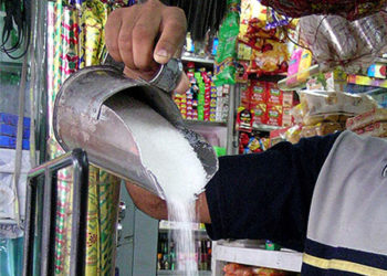 प्राधान्य कुटुंबातील लाभार्थ्यांना मिळणार वीस रुपये दराने एक किलो साखर