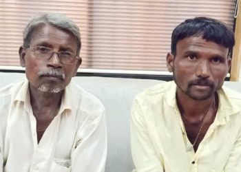 भिल्ल बांधवांची इनामी जामीन परस्पर केली नावावर