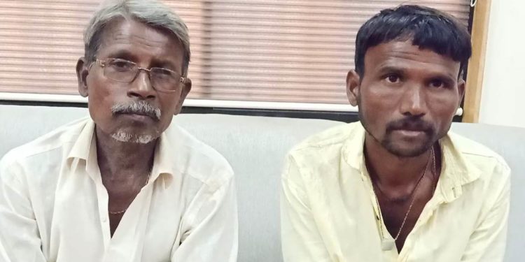 भिल्ल बांधवांची इनामी जामीन परस्पर केली नावावर