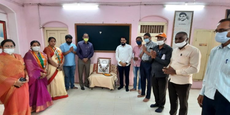 भाजपातर्फे भारतरत्न डॉ. बाबासाहेब आंबेडकर यांना अभिवादन