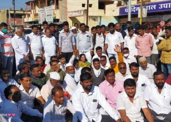 जामनेरात शेतकरी बांधवांचे आंदोलनाला प्रतिसाद