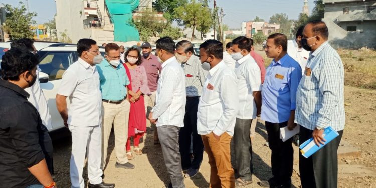 पथदिवे, रेल्वे बोगद्यासंदर्भात तात्काळ कार्यवाही करा!