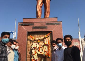 अभाविप जळगावतर्फे महामानव डॉ बाबासाहेब आंबेडकरांना अभिवादन