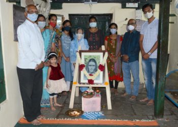 चौधरी वाड्यातील बहिणाबाई स्मृती संग्रहालयात ६९ वा स्मृतीदिन साजरा