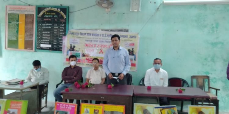 यावल येथे पंचायत समितीत रक्तगट तपासणी शिबीर संपन्न