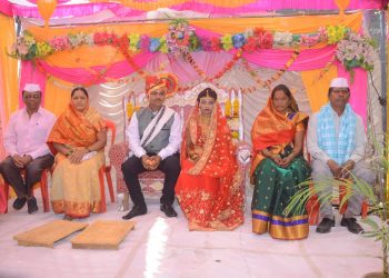 सामाजिक कार्यकर्त्यांच्या उपस्थितीत निपाणे येथे आंतरजातीय विवाह संपन्न