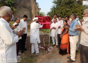 आ. शिरीष चौधरी यांच्या हस्ते डोंगर कठोरा व चिखली येथे रस्त्याचे भुमीपुजन