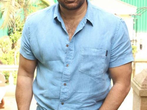 अभिनेते सनी देओल यांना कोरोनाची लागण