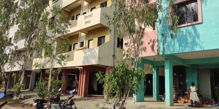 जळगावातील मोहाडी रोडवरील खुबचंद टॉवरजवळील घराला आग