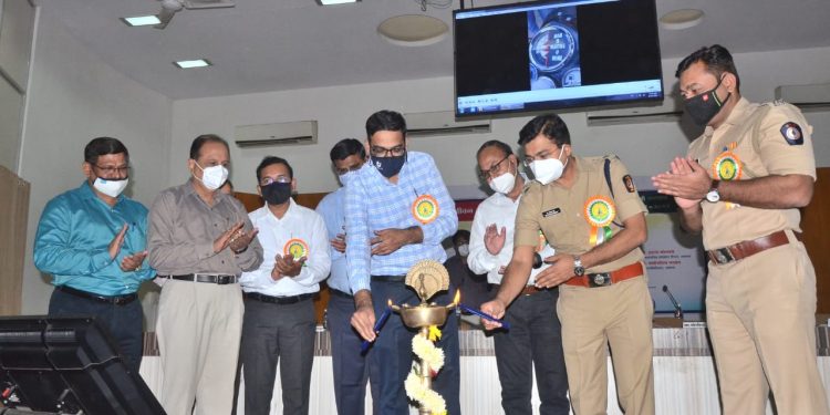 सुरक्षित प्रवासासाठी वाहतुकीचे नियम पाळण्याचा संकल्प करावा – जिल्हाधिकारी