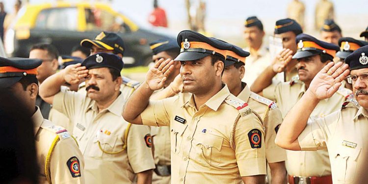 प्रजासत्ताक दिनी महाराष्ट्रातील 57 शूर पोलिसांना पदक जाहीर