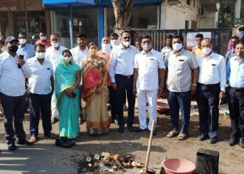 प्रभाग ७ मध्ये रस्ते दुरुस्तीच्या कामाला महापौरांच्या हस्ते सुरुवात!