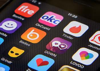 डेटिंग ऍपद्वारे तरुणांना बोलवून लुबाडणारी तरुणी अटकेत