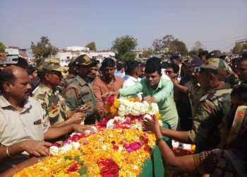 वीरजवान राहुल पाटील यांच्यावर शासकीय इतमामात अंत्यसंस्कार