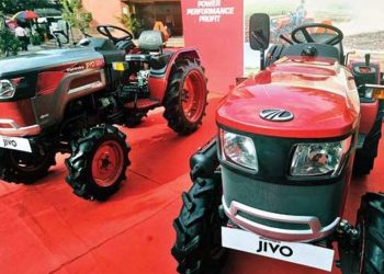 आनंदाची बातमी! जगातील पहिली सीएनजी ट्रॅक्टर लवकरच येणार