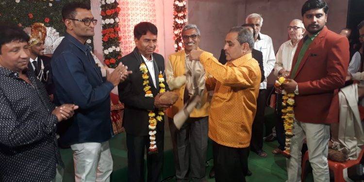 पालिवाल समाजातील कोरोना योद्धांचा चोपड्यात सत्कार