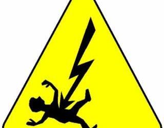 विजेच्या धक्क्याने १८ वर्षीय तरूणाचा जागीच मृत्यू