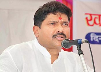 दादरा नगर हवेलीचे खासदार मोहन संजीभाई डेलकर यांची आत्महत्या