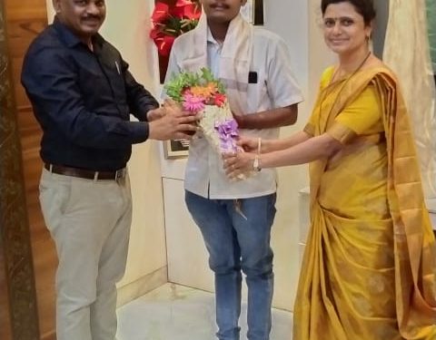 प्रशांत पवार यांना राज्यस्तरीय समाजभुषण पुरस्कार मिळाल्याबद्दल सत्कार