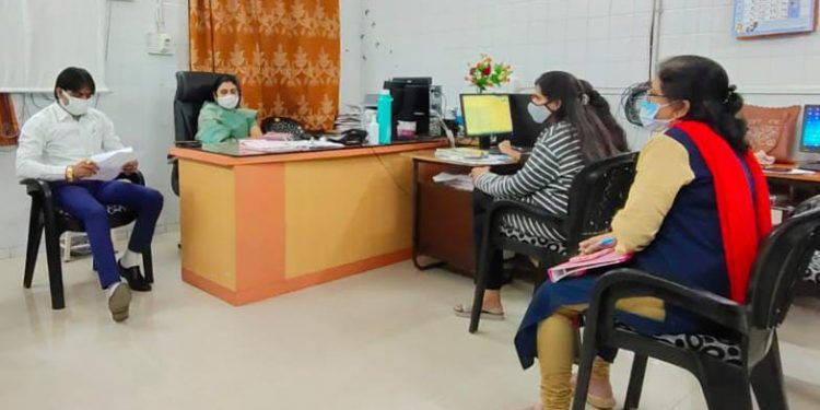 लसीकरणाचे केंद्र लवकरात लवकर वाढवा! – महापौर जयश्री महाजन