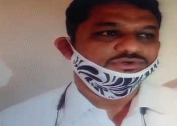 विद्यापीठातील पॉझिटिव्ह असलेले कर्मचारी, अधिकारी यांचे नावे जाहीर करावे ;अँड कुणाल पवार