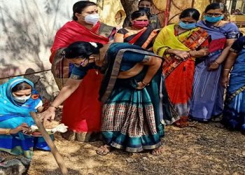 नूतन वर्षा कॉलनीत संरक्षक भिंत उभारण्याच्या कामाला सुरुवात