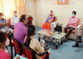 लसीकरणाच्या मुद्द्यावरून महापौरांकडून अधिकाऱ्यांची कानउघडणी!