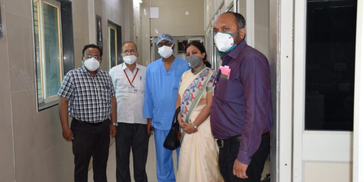 शासकीय वैद्यकीय महाविद्यालयात ‘पीजी’ कोर्स मान्यतेसाठी समितीची पाहणी