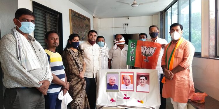 चाळीसगाव येथे भारतीय जनता पार्टीचा स्थापना दिवस उत्साहात साजरा