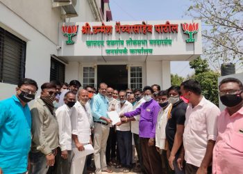 नाभिक समाजासह बारा बलुतेदार व्यावसायिकांना लॉकडाउन मधून वगळावे