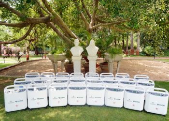 भवरलाल अँड कांताबाई जैन फौंडेशन तर्फे कोरोना रुग्णासाठी निशुल्क ऑक्सिजन कंसेंटेटर उपलब्ध