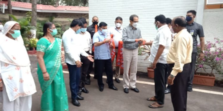 भाजप ला धक्का ; जळगावच्या तीन नगरसेवकांचे शिवसेनेत प्रवेश