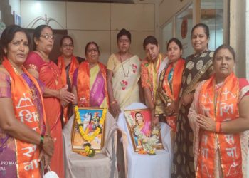 राजमाता जिजाऊ व झाशीची राणी यांना अभिवादन